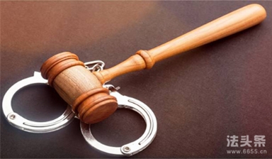 女子帶兒子打傷出軌老公后雙雙被拘屬于家庭暴力嗎？