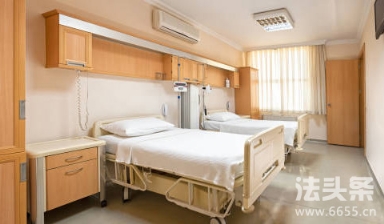 老人手術(shù)時導(dǎo)絲斷裂掉進(jìn)血管,醫(yī)療事故該如何賠償？